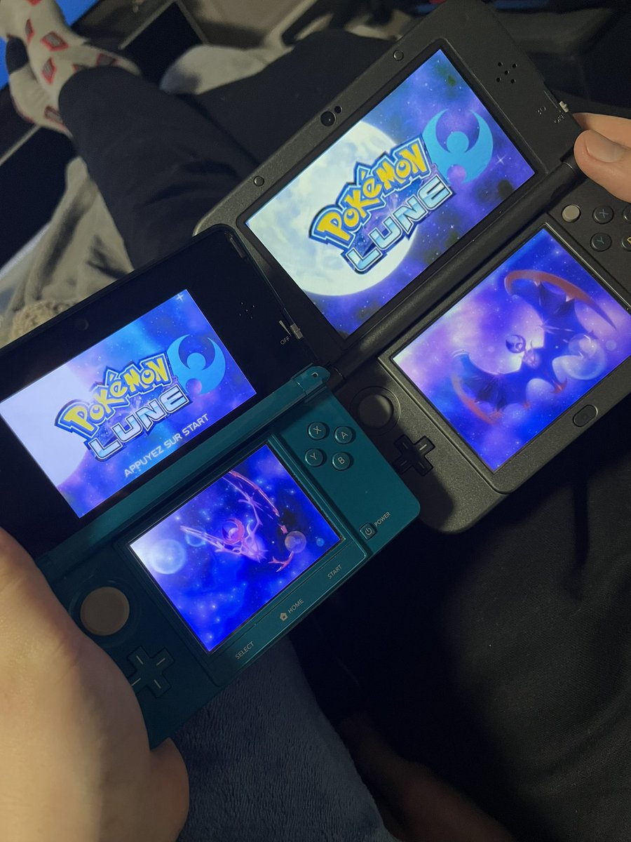 On commence Pokémon Lune avec mon copain. On n’a jamais fait cette version on va découvrir ensemble ✨💙 #Pokemon #PokemonLune