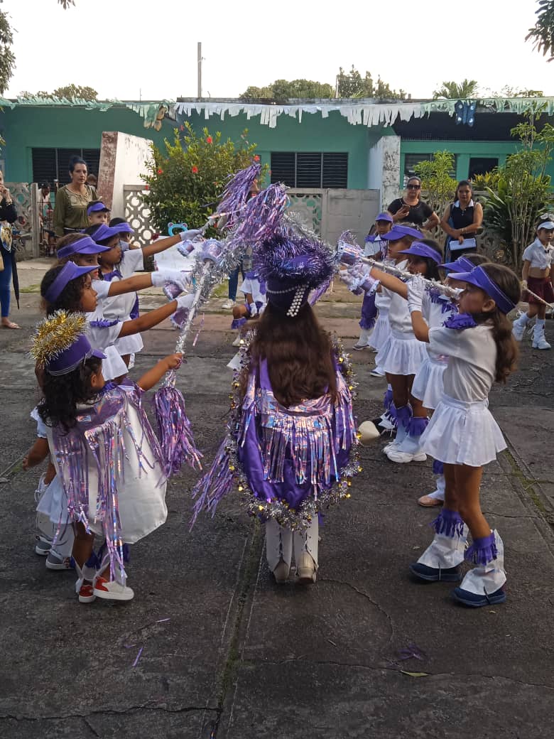 'Festival municipal de Bandas rítmicas de la #PrimeraInfancia,  #EducaciónMayarí.
Destacan en su participación el Circulo Infantil 'Noel López Cortina', 'Ovejita Azul' y 'Florida Primavera'. Felicitaciones!!!!🥳