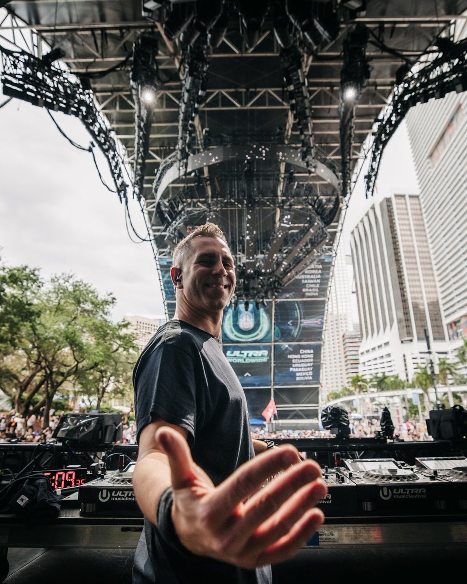 GOttaviani's tweet image. My set at the Worldwide stage hosted by @asotlive at @ultra Miami 2024 is live on my YouTube channel. 🙌 youtu.be/3b7qbMfF4fY?si…
📸 KilledWithKindness
#ultra #ultra2024 #ultramusicfestival #asot #astateoftrance