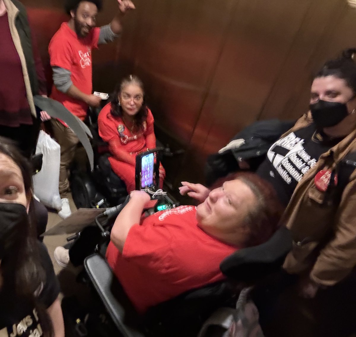 CaringMajority's tweet photo. We spent the afternoon riding the elevators with @JFREJNYC, @HiHemployers, @CDPAANYS, and @1199SEIU dropping by legislators’ offices and talking to them about the Home Care Savings &amp; Reinvestment Act. New Yorkers demand #CAREnotProfits! https://t.co/mfZ7dXFuXx