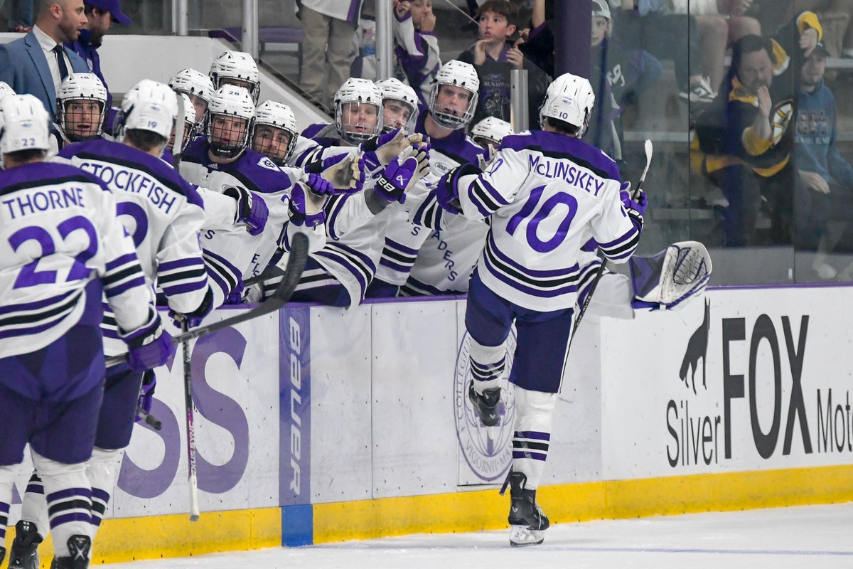 Did you know? With 47 points and 28 assists this season, <a href="/liamm1313/">Liam McLinskey</a> became the first <a href="/GoHolyCross/">Holy Cross Athletics</a> player in 17 years to eclipse the 45-point and 25-assist marks!

You can vote for Liam for the <a href="/HobeyBakerAward/">Hobey Baker Award</a> every day until March 31! tinyurl.com/3ahc6u4m

#GoCrossGo