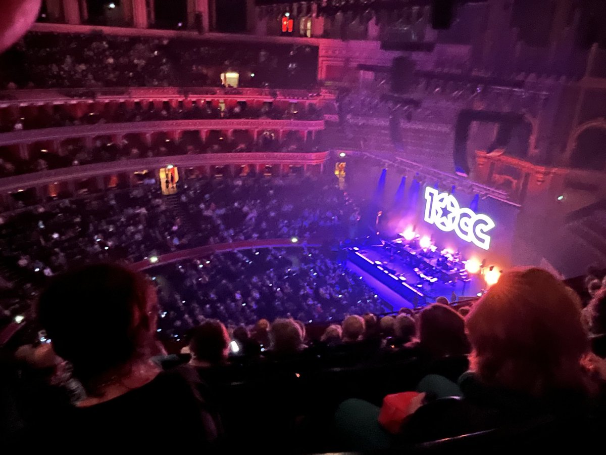 At Albert Hall to see 10CC - lots of grey hair and no hair: Not just me and Sally!🤣