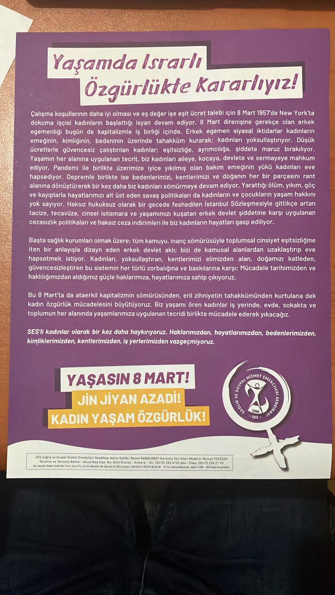 🚨Yetkili sendika olduğumuz Okmeydanı Ağız ve Diş Sağlığı Hastanesinde, bir emekçinin iş yerindeki kendi panosuna asmış olduğu 8 Mart bidirimizi gerekçe göstererek panoyu parçalayan, hakaret,tehdit ve nefret söylemlerinde bulunup kadınlara saldırma girişiminde bulunan Diş Hekimi