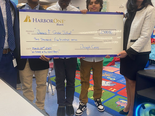 After proposing business plans to benefit their community to local business leaders and @EdforBoston, Condon K-8 School students received a donation to start their own barbershop! Thank you, @HarborOne, for your generous $2,500 donation to make these students' dreams a reality!