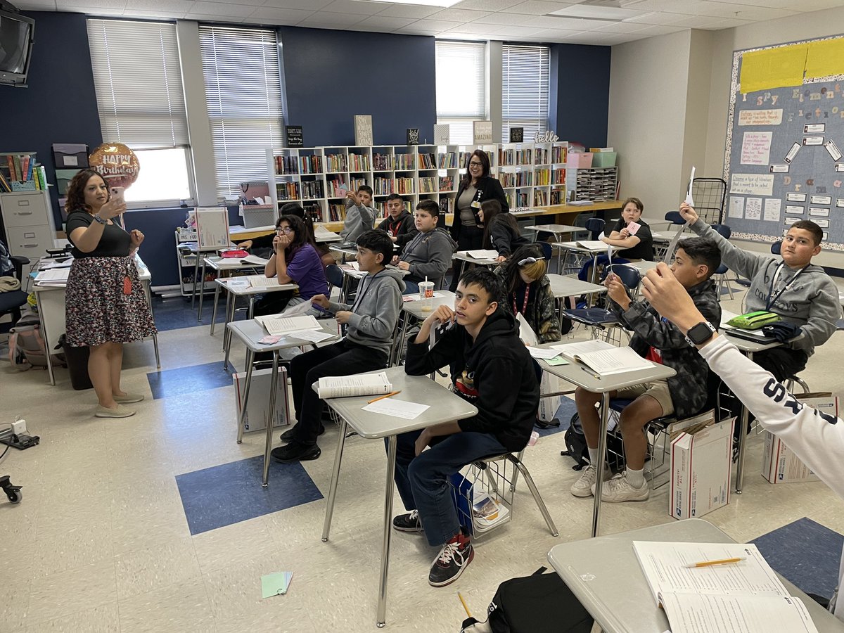 Always great to see PD presented on campus turned around quickly. Great job @cynrodriguez143 implementing Plickers! Your @EMS_Raiders seemed really excited to get answers correct! #RaidersRiseUp