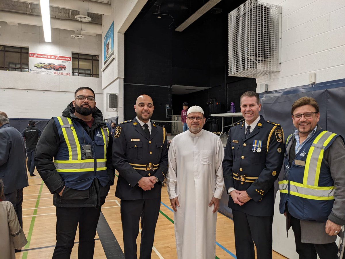 DeputyPDaSilva's tweet photo. Grateful for the wonderful experience of being invited to an interfaith IFTAR at the Jaffari Centre. It was a beautiful celebration of unity, diversity, and shared humanity. Let’s continue fostering understanding and connection across faiths. 🌙✨#InterfaithIftar #Unity #Ramadan https://t.co/fe78bVqrwl