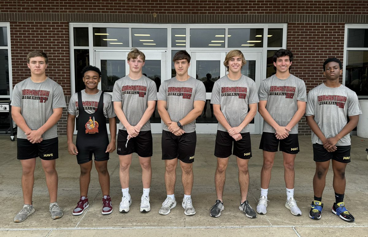 These Mavs have been working hard in the classroom! Congratulations to our guys that earned All A Honor Roll. @GHSMavericks #gomavs (pictured L to R) - Walker Knight - Mason Gordon - Breckin Akins - Daniel Klamm - Andrew Bell - Garrett Smith - Lagaryius Adams