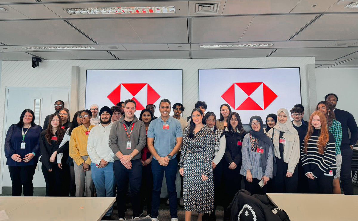 An empowering day with @HSBC_UK 🌟 Our young people got to engage with an informative financial literacy session, and heard the empowering career journeys of inspiring colleagues. Days like this create access, raise aspirations and build confidence. #accessforall
