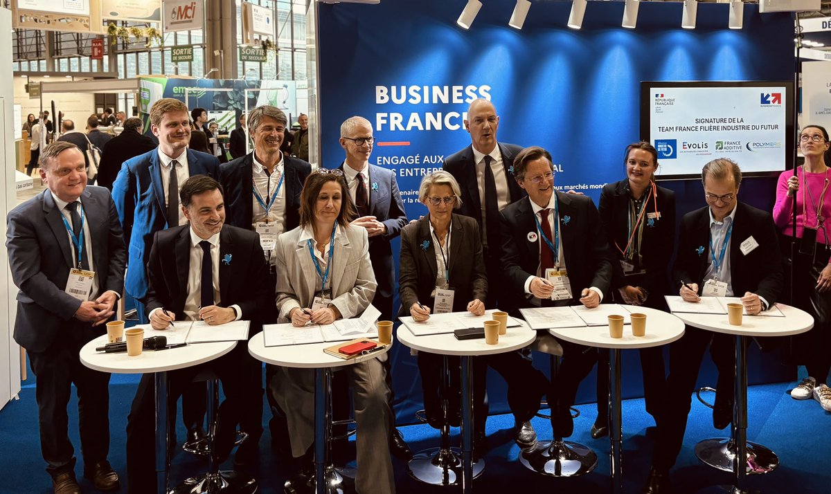 ✍️ L’heure de réunir les acteurs clés du secteur de l’ #industrie pour le lancement de la « Team France Filière Industrie du Futur » 🚀 aux côtés des ministres <a href="/RolandLescure/">Roland Lescure</a> et <a href="/franckriester/">Franck Riester</a> et de partenaires engagés <a href="/industrie_futur/">Alliance Industrie du Futur</a> @EVOLIS_ORG <a href="/FranceAdditive/">France Additive</a> <a href="/Pole_Polymeris/">Polymeris</a>