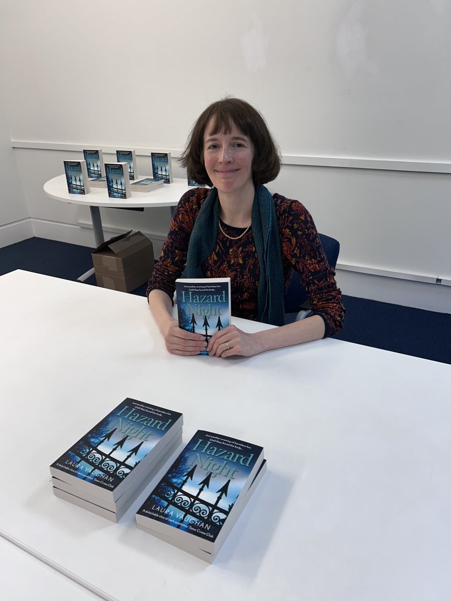CorvusBooks's tweet image. A wonderful evening at #ShoreditchLibrary @hackneylibs with @LVaughanwrites talking all things #HazardNight ✨