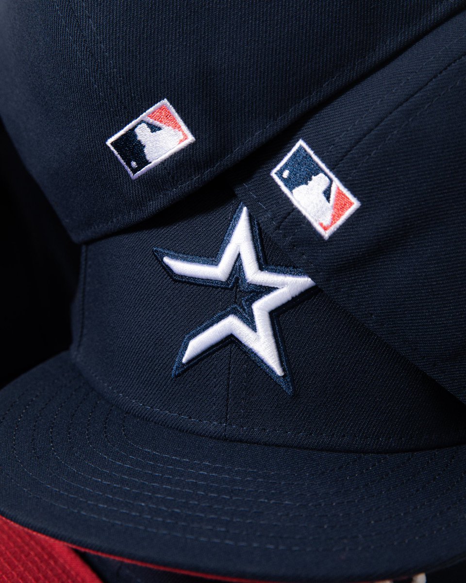 HatClub's tweet photo. We’re ready for spring with Coral UVs! 🪸

A nice combination of navy crowns with white stitched logos, and you guessed it, coral uvs! Dropping tomorrow at 11am PST/2pm EST ⏰ https://t.co/ZJzsllu1JG