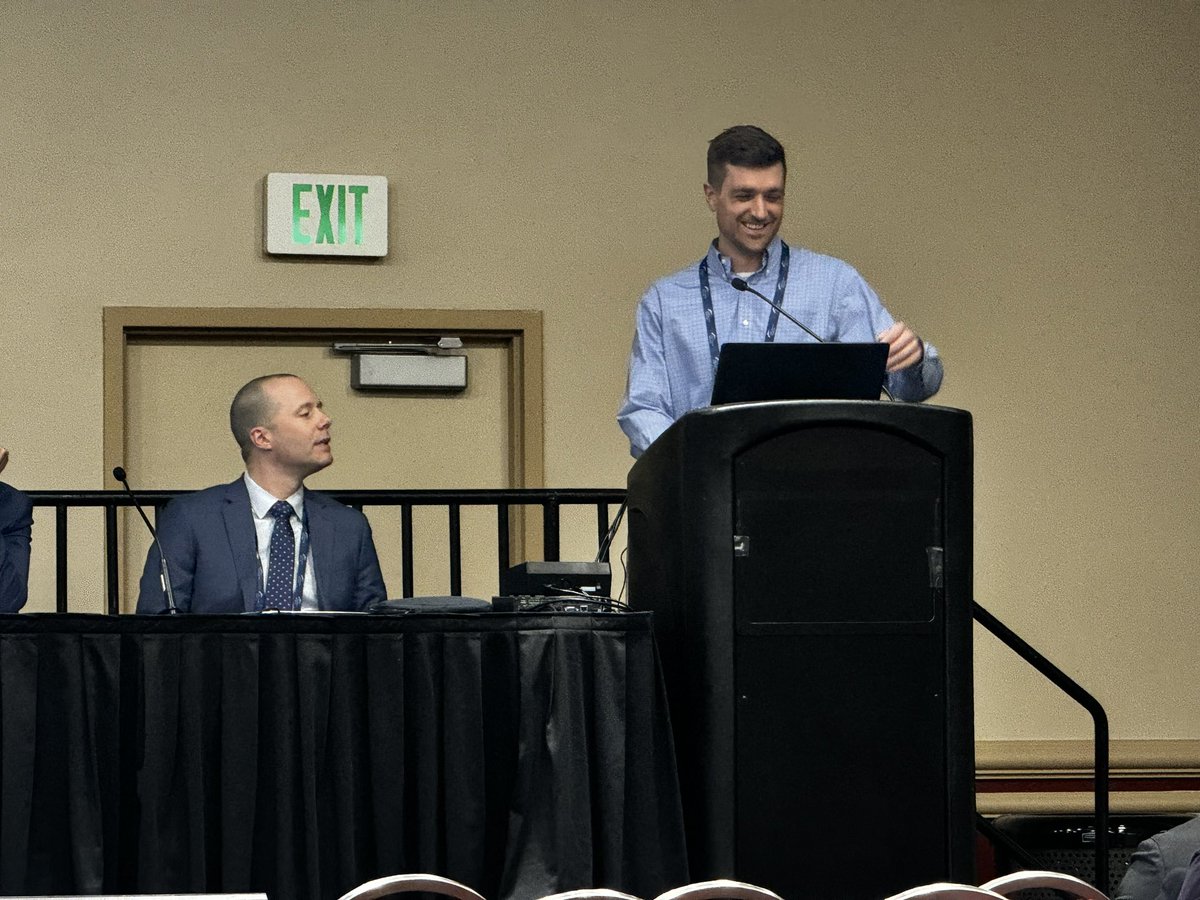 Dr. Alex Pieper of @PennRadiology presenting his latest work on #Histoplasty modulation of tumor #microenvironment @SIRspecialists #SIR24SLC @PiepsTweeets