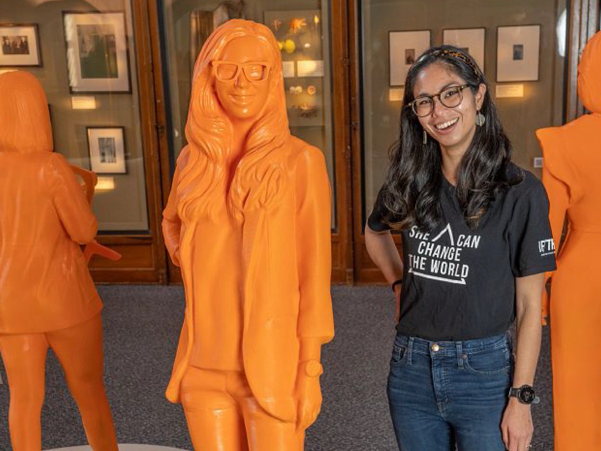 We’re celebrating six local female STEM professionals nationally recognized by the IF/THEN initiative for their contributions to STEM. Join us in the exhibit galleries to view their statues and learn more about their impact! 💫 #IFTHEN bit.ly/3VkHDZO