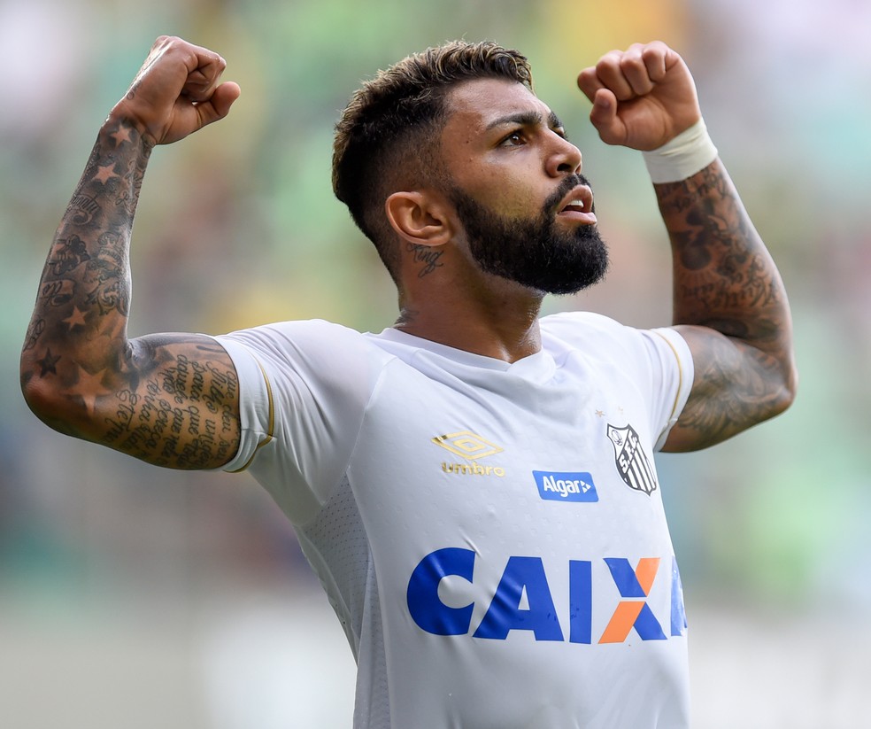 Santosmemes1912's tweet photo. - Gabigol suspenso por 2 anos
- Flamengo rescinde o contrato dele
- Santos contrata o Gabi pra jogar em 2025
- Gabigol consegue anulação da sentença
- Gabigol ajuda o Santos a subir da Série B
- Neymar chega em 2025
- Santos vence a copa do Brasil
- Início de 2026 chegam Messi, Danilo, Alex Sandro e Felipe Anderson
- Brasil hexa campeão em 2026 com Gabigol e Neymar no ataque
- Santos vence a Libertadores 2026 com Neymar e Messi
- Santos vence o mundial 2027
- Neymar e Messi se aposentam juntos após vencer o Paulistão 2027, Messi com a 10 e Neymar com a 11

Tudo planejado 🤍🖤