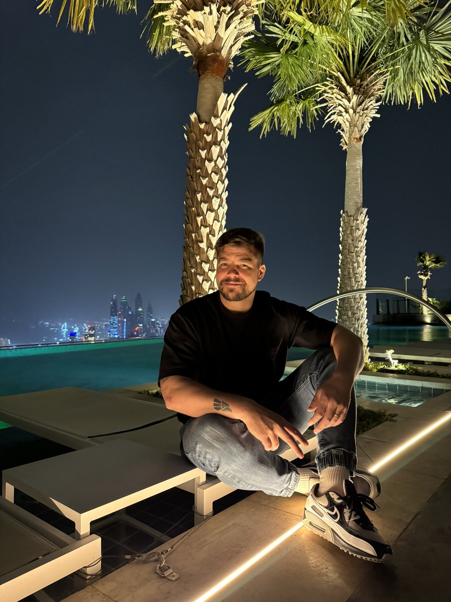 FRSkyRRoZ's tweet image. 👀👀