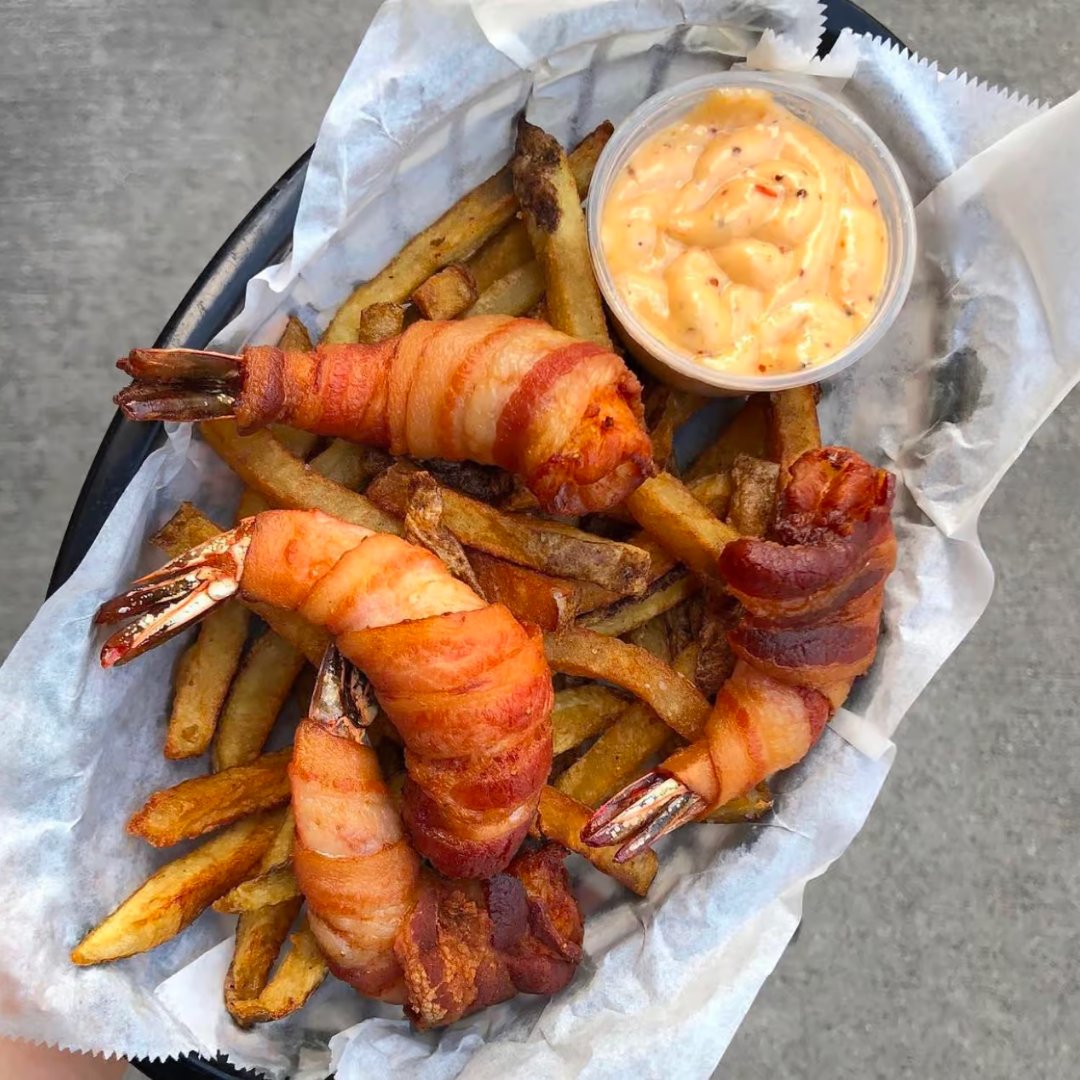 Ever tried our Bacon Wrapped Shrimp? 😋 It's like a party where shrimp and bacon decided to wrap things up! Taste the fun!

Order now: Link in bio.

#PorkchopWestLoop #PorkchopChicagoIL #PorchopIllinois #ChicagoIllinois #ChicagoFoodie #ChicagoEats #ChicagoSecrets