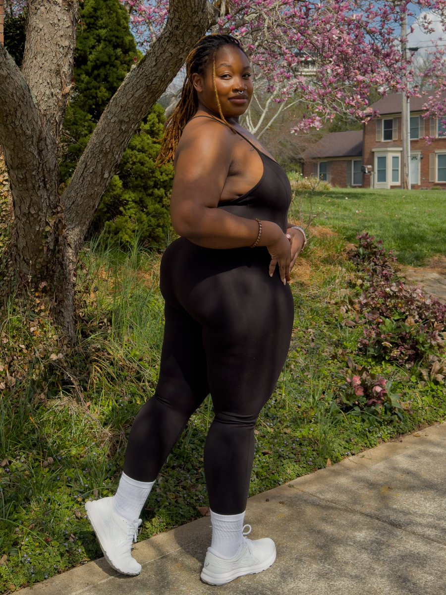 Victoria Royale Boutique tweet media