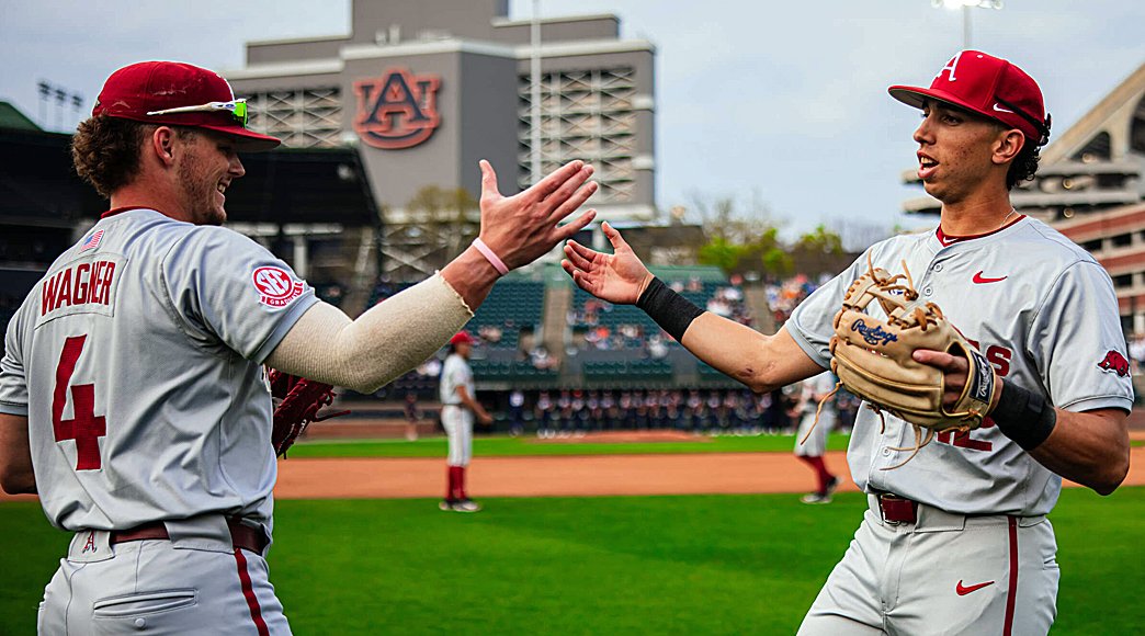 Our latest Division I Poll has dropped. Here's the Top 5: 1. @RazorbackBSB (19-3) 2. @BeaverBaseball (21-2) 3. @ClemsonBaseball (22-2) 4. @AggieBaseball (21-3) 5. @Vol_Baseball (21-4) Complete poll: ncbwa.com/a/3d873a03