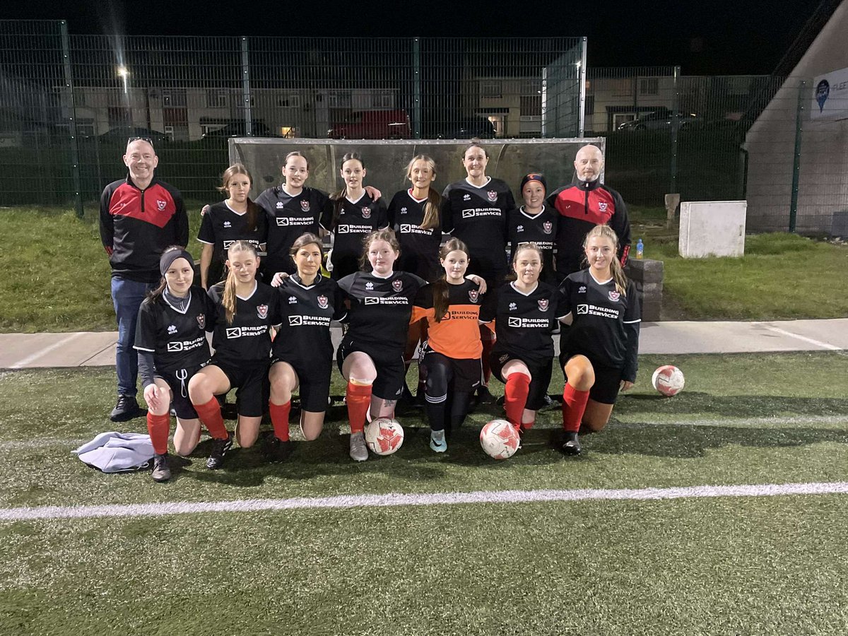 Longwoodafc's tweet photo. Our Senior Ladies waiting for kick off in Cavan
#longwoodafc https://t.co/gokpQL8Nm0