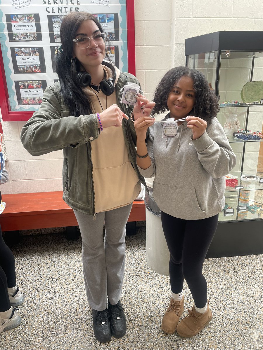 Mineola High School Dignity Club tweet media