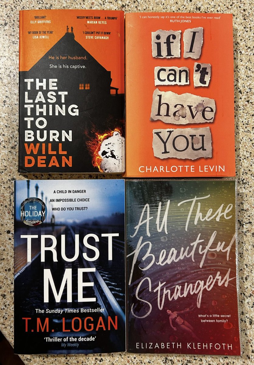 beccynotbecky's tweet image. Anyone else still visit the library? Here’s today’s library book haul 📖 The kids got a few themselves, had to drag my daughter out, she’d stay all day if she could 😅 #booktwt #booktwitter #bookX #bookhaul