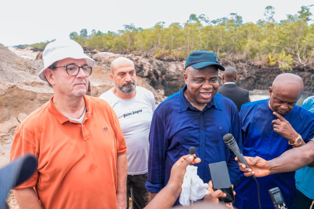 govdouyediri's tweet photo. Today, I decided to go and see the progress made so far on the ongoing construction of the Nembe-Brass road.

The progress on the first phase of 21km is very appreciable.

I must appreciate Mr. President, Asiwaju Bola Ahmed Tinubu, GCFR, for his approval to collaborate with us on this very strategic and historic road project.

Our Government of Prosperity is committed to the completion of the project, hence my regular inspection visit to the site.