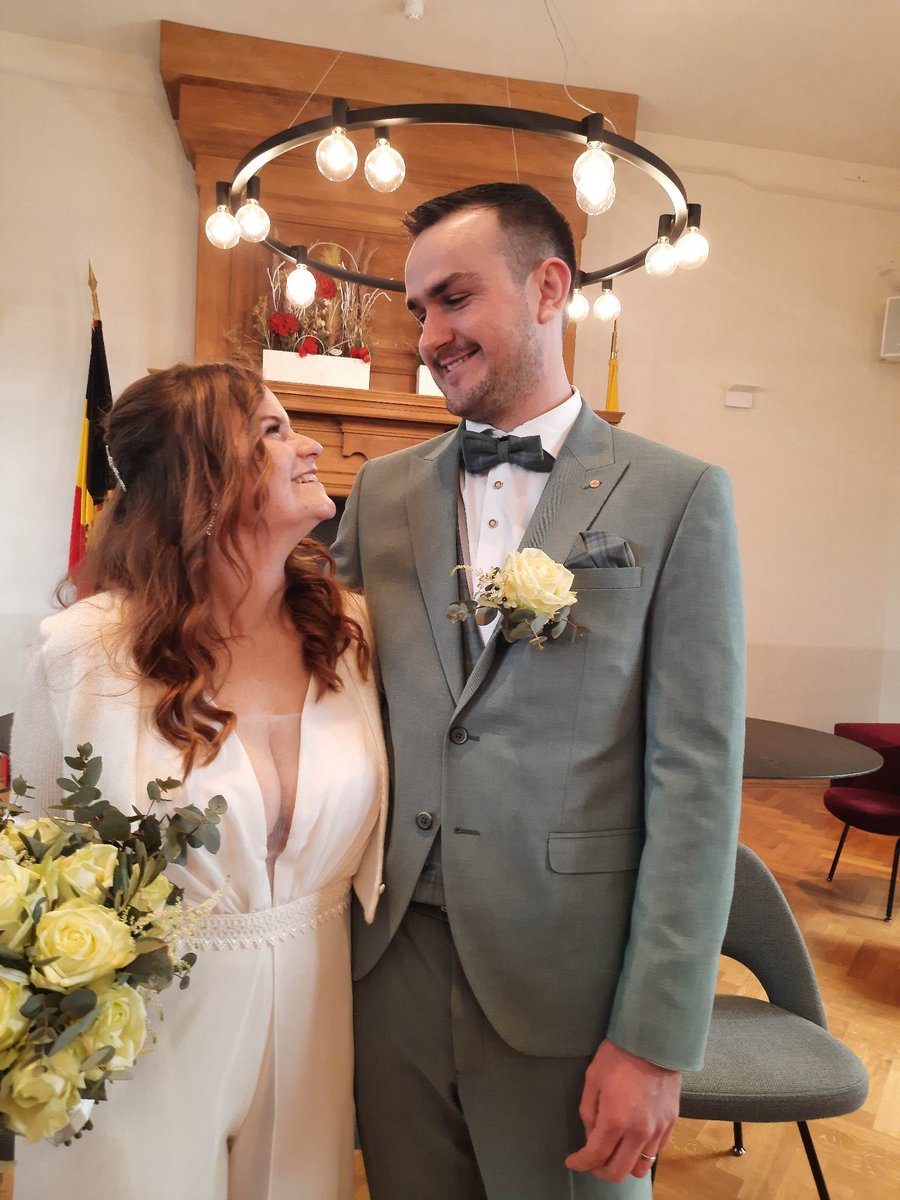 Martvg_'s tweet photo. One year ago I married the love of my life ❤️ Can't wait to see what the future will bring us 💕
#married #love https://t.co/bXl1bRTdot