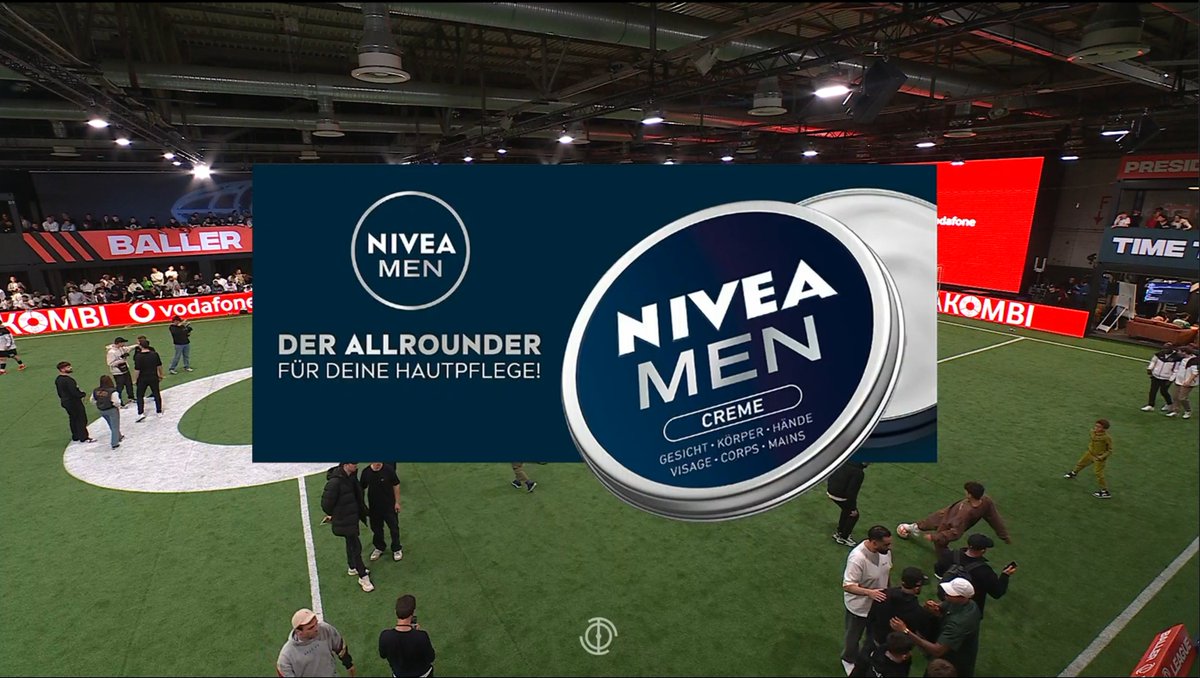 EINS Fernkurve tweet media