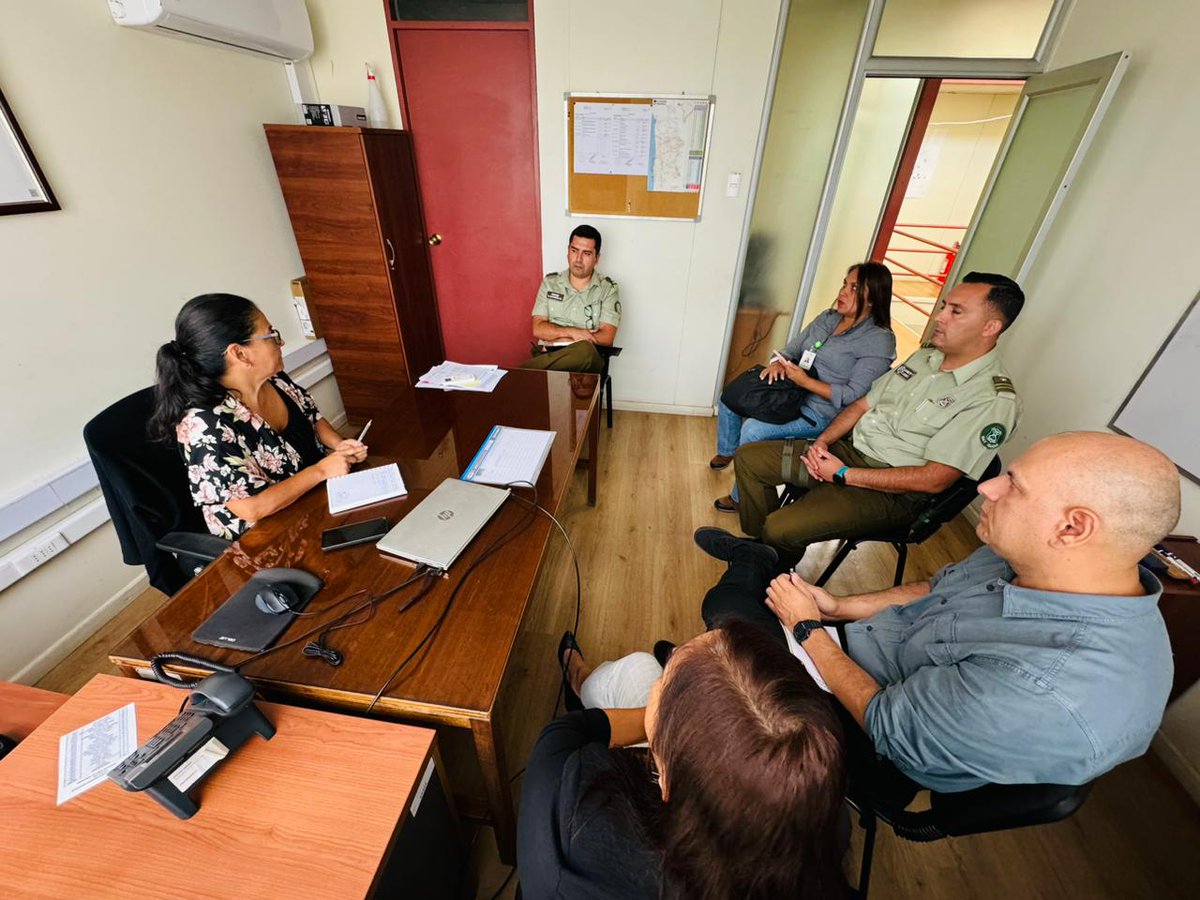 MTTTarapaca's tweet photo. 🔵 Este lunes realizamos la 1ra sesión de la Comisión Regional de Seguridad de Tránsito #Coreset junto a la directora de @Senda_Tarapaca @CarabTarapaca @conaset y el encargado del Programa #ToleranciaCero para ultimar acciones intersectoriales por Semana Santa  
#MovámonosSeguros https://t.co/Px2iLF1VQX