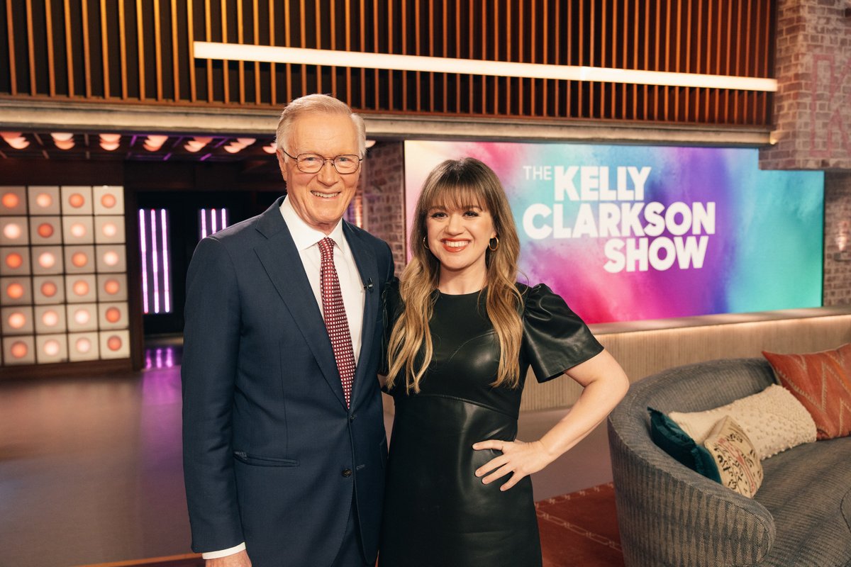 The Kelly Clarkson Show (@kellyclarksontv) on Twitter photo Bom dia! Today on Kelly we're catching up with <a href="/giseleofficial/">Gisele Bündchen</a> and Daniela Melchior PLUS celebrating 50 years with legendary <a href="/NBCNewYork/">NBC New York</a> anchor Chuck Scarborough! Bom dia! Today on Kelly we're catching up with <a href="/giseleofficial/">Gisele Bündchen</a> and Daniela Melchior PLUS celebrating 50 years with legendary <a href="/NBCNewYork/">NBC New York</a> anchor Chuck Scarborough!