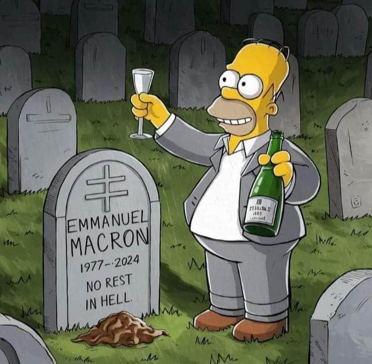 Teemujazz's tweet photo. Yleensä Simpsonit ennustaa nämä hommat etukäteen. https://t.co/TKkl2euRWA