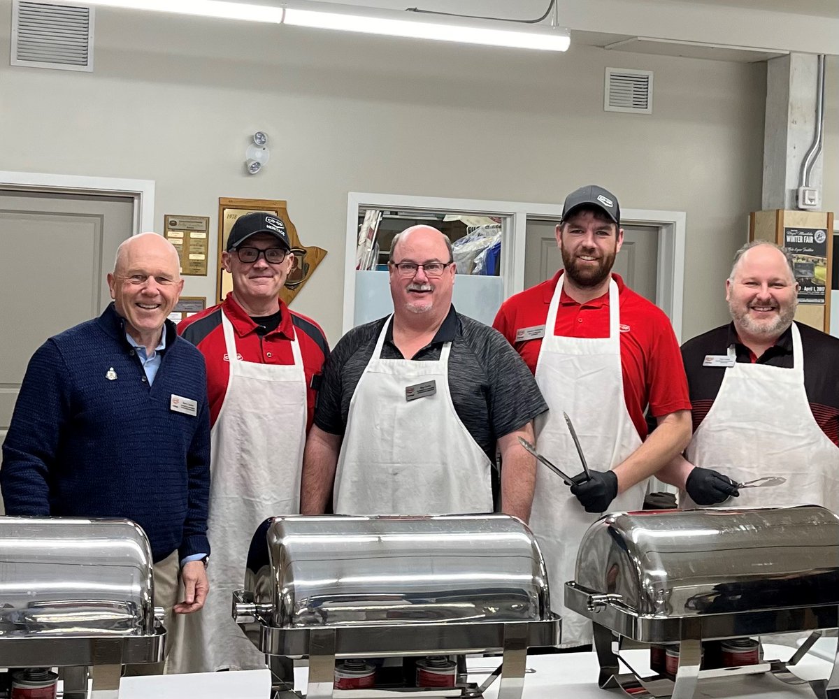 This great looking crew were at the Sunrise Breakfast to help kick off The Royal Manitoba Winter Fair this morning. It's official, Fair Week has begun ❤️ @provincialex