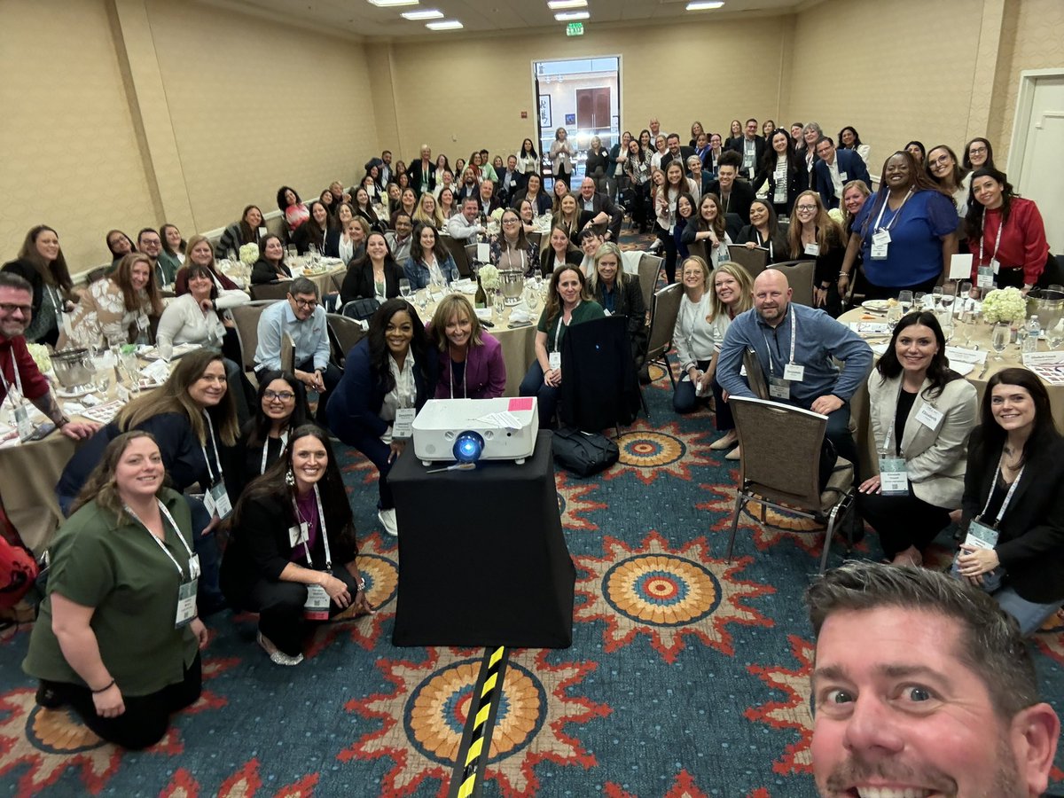 The 🌶️’s and Maggiano’s team are pumped for the #WFFlimitless 2024 Leadership Conference! It is going to be a great week of learning and connecting. #chilislove #MaggianosWay