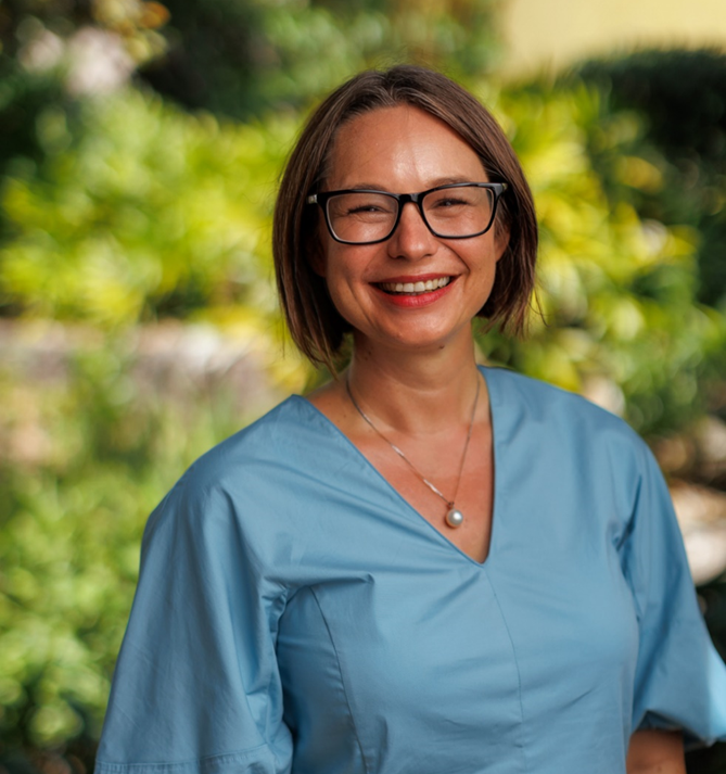 We will have first hand insight on fighting viral disease from Jane Davies who works  as an Infectious Diseases and General Medicine Physician at the Royal Darwin Hospital whilst also researching  how to optimising care for viral infections with a focus on First Nations peoples