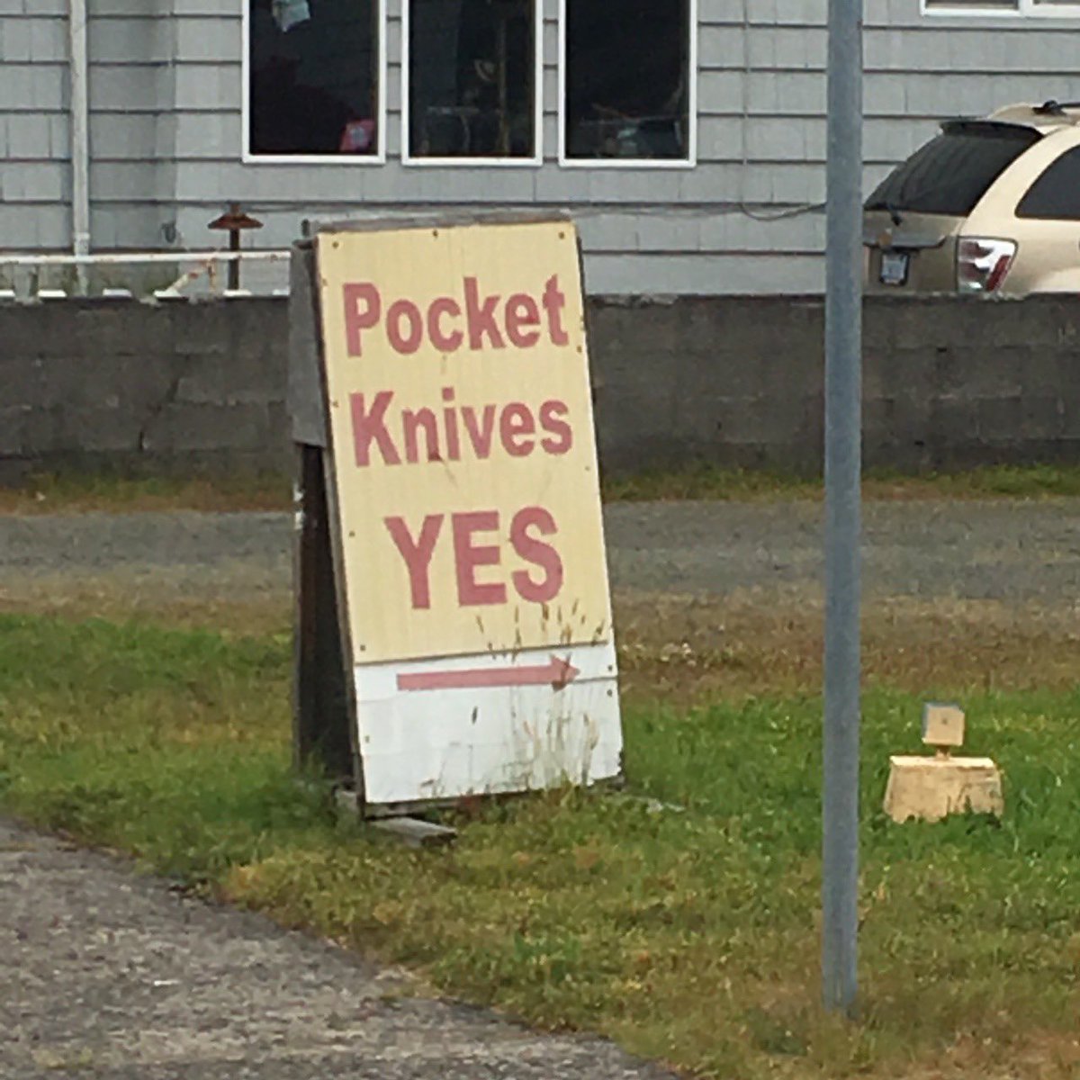 pocket knives YES