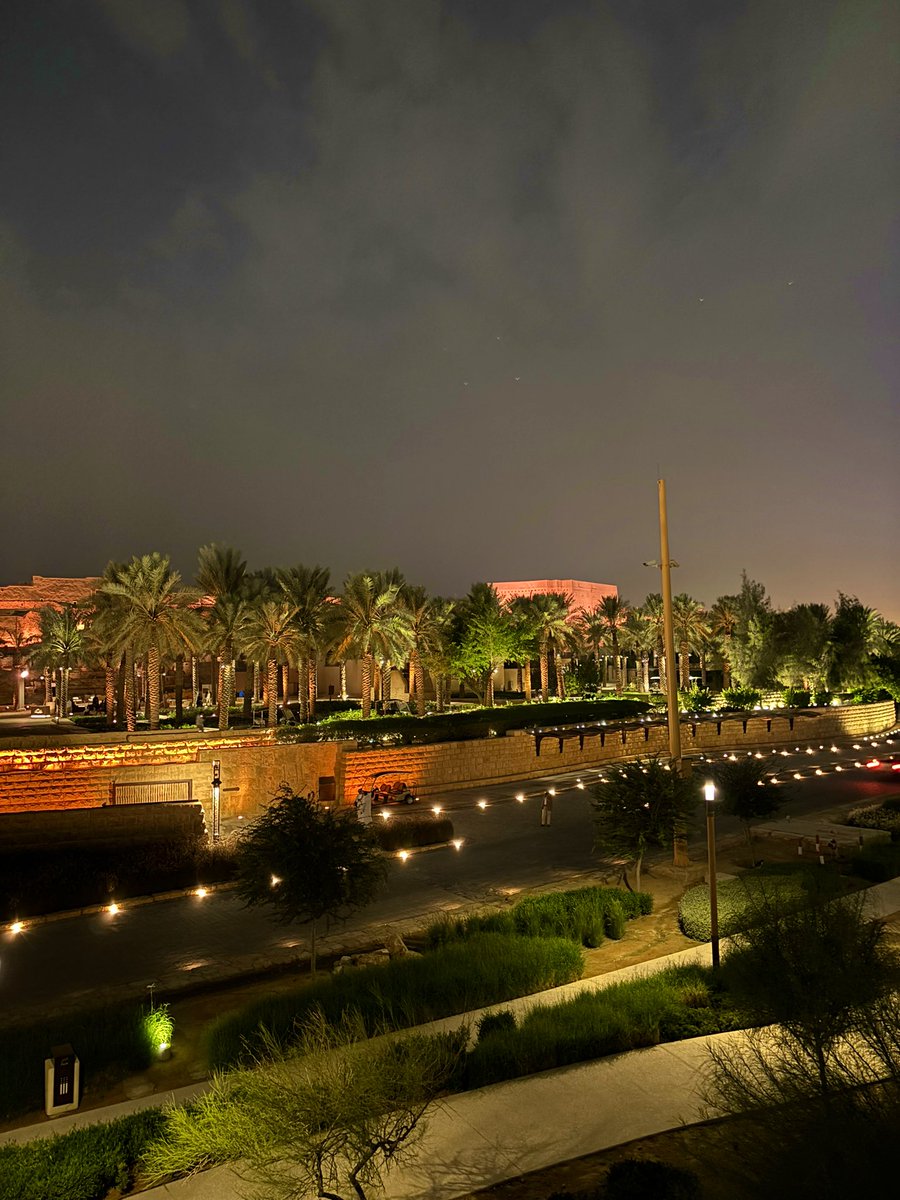 من عذاب البرد جيت أبغى دفاك