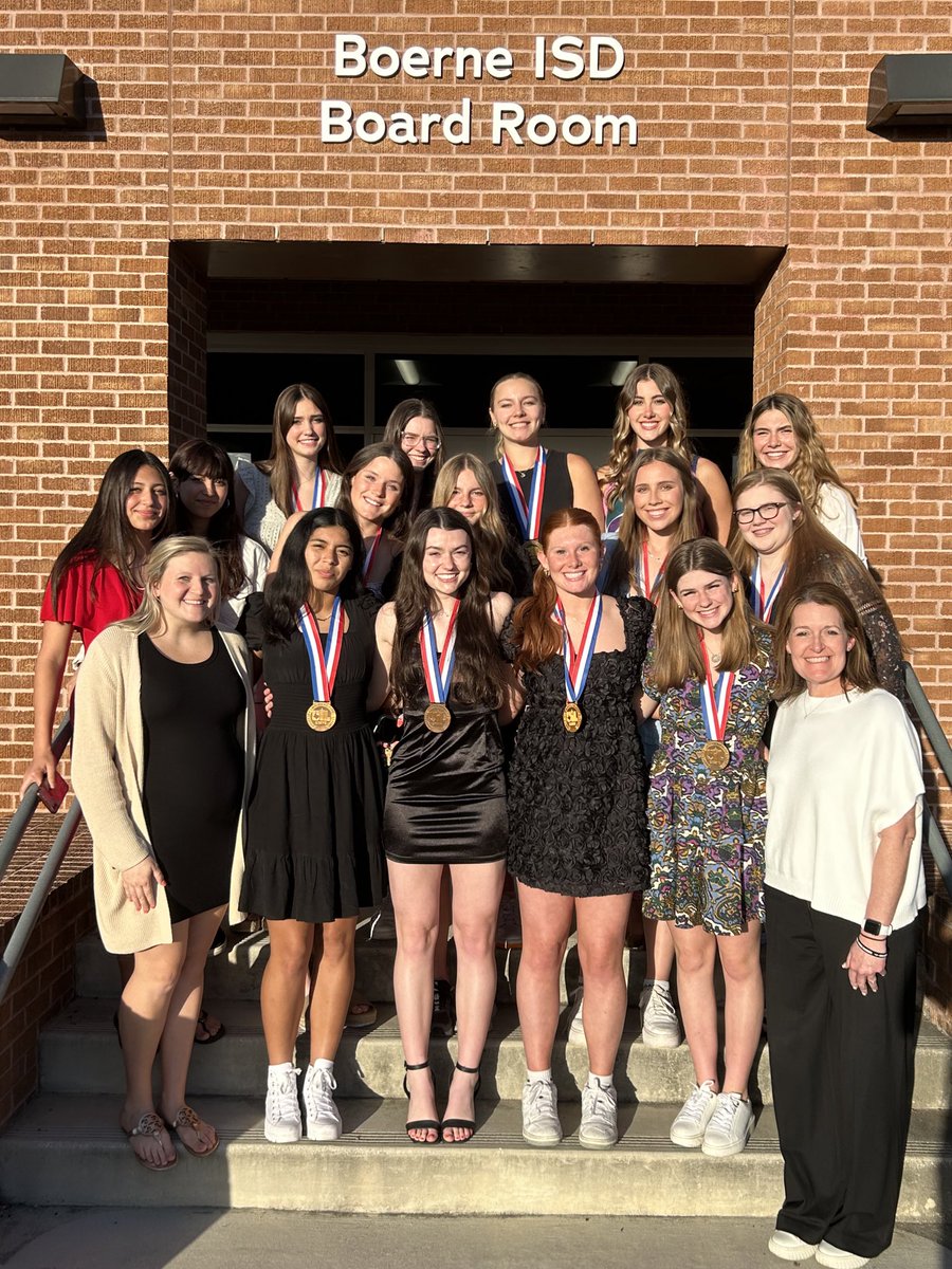 Thank you <a href="/BoerneISD/">Boerne ISD</a> for celebrating this special team and our special season!!  #tough #state #family <a href="/LeechStan/">Boerne ISD Athletics</a> <a href="/Boernehs/">Boerne High School</a>