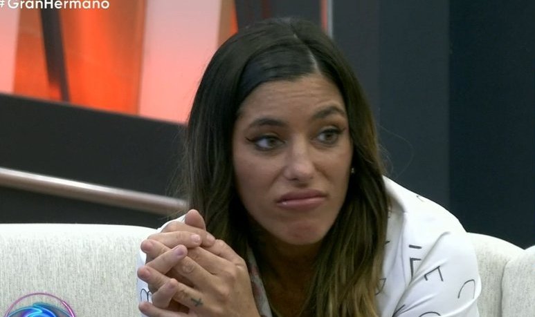 Chismesconuri's tweet photo. ES VERDAD QUE ALFA ODIA A CATA
Entro para sacar a madre 😭😔
#GranHermano #GranFuria #Alfa #AlfaGh #Cata #Catagh #GranHermanoGh #LAM https://t.co/Mg4Vl6yzqL