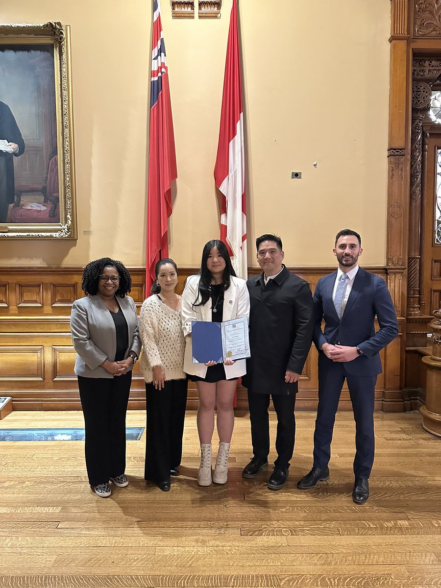 Sflecce's tweet photo. Proud to welcome Lia Chang, 2022 recipient of the Ontario Medal for Young Volunteers from #Vaughan to Queen’s Park! 

In every sense of the word, Lia is a leader. Driven by a deep sense of service, she has dedicated her life to helping those in the community reach their potential. 

@MPPBarnesAjax and I were proud to recognize this promising young leader in Ontario's Legislature!