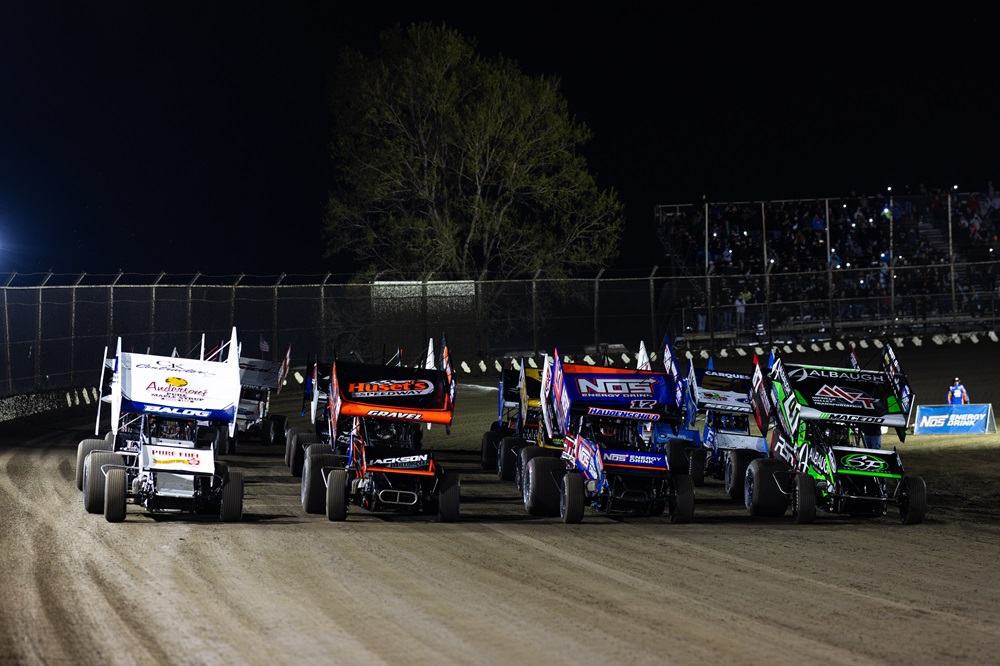 .@WorldofOutlaws fans in North Dakota, you have 2 more weeks to renew your tickets from last year for @RiverCitiesND (June 7 & August 23) and @RRVSpeedway (August 24). Call 815-344-2023, Monday-Thursday (4:30-7:30 p.m. Central) (@TrentGowerPhoto)