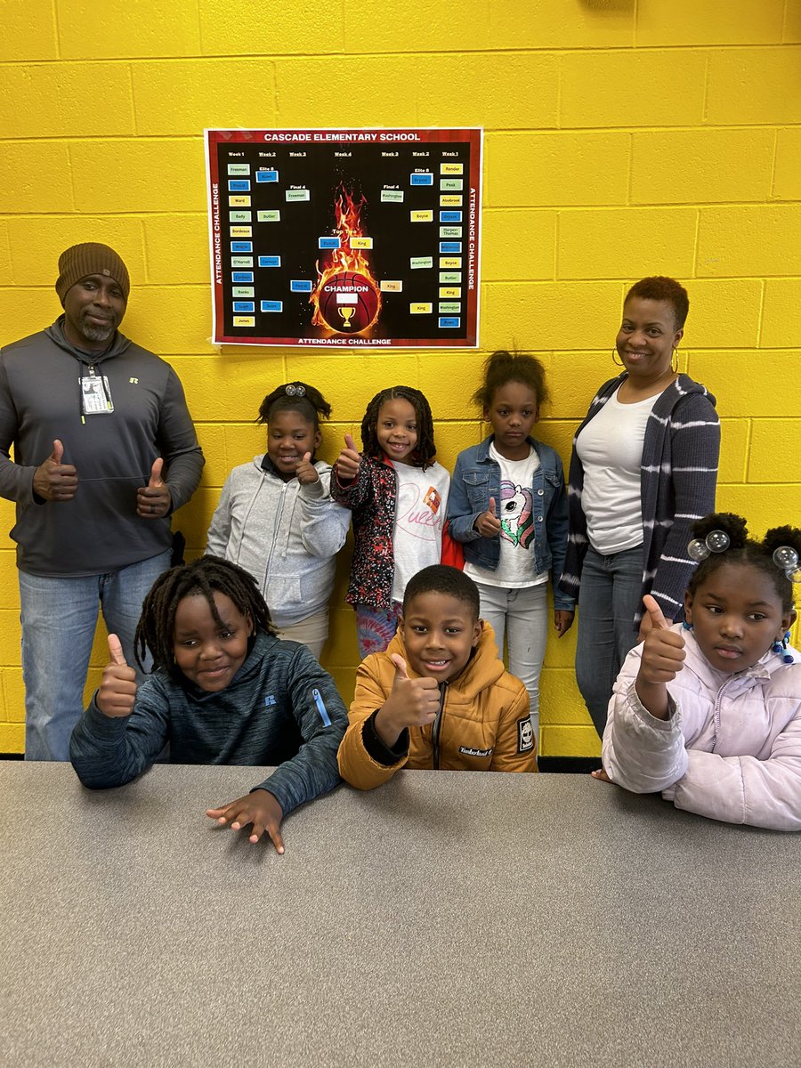 CascadeESMedCtr's tweet image. #BracketBusters….. #MarchMadness #attendancecounts #winners Thanks @CascadeES_SSW for celebrating our attendance WINs with an ice cream social! We❤️d it and we ❤️ School!! @apsupdate  @CasPrinciTmomon @ShellyGoodrum
