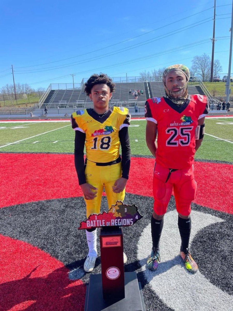 Timmy_Williams1's tweet image. Few of my highlights from the weekend playing in the @OfficialKYMSFA Battle Of The Regions.Blessed to be apart of history in Region 1! Also I am honored to be named MVP for 8th grade Region 1. Grateful for the opportunity. 🙏🏾@coachthomp9 @Coach_CobyLewis @LoArnold9 @CoachEzell45