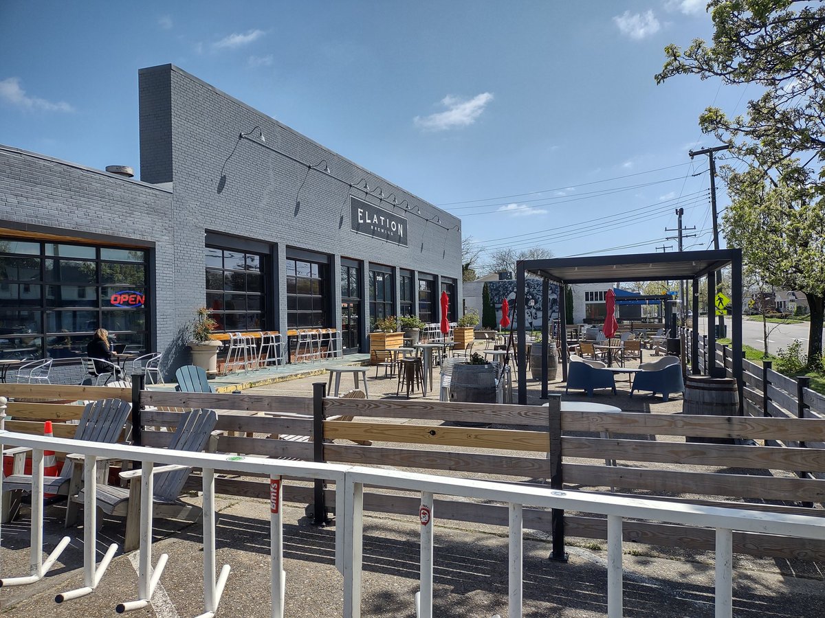BeerSnobSean's tweet image. Goodbye OBX, North I go. 1st visit at Elation Brewing in Norfolk, VA.  Nice in and outside seating.  Lots of events on their schedule. Helles is a great start to the day. #ProperGlassware Good food.   #VaBeer @MikeSlomba @brewerytravels @BeerGuysRadio @DrGoodBeer @jonasen1968