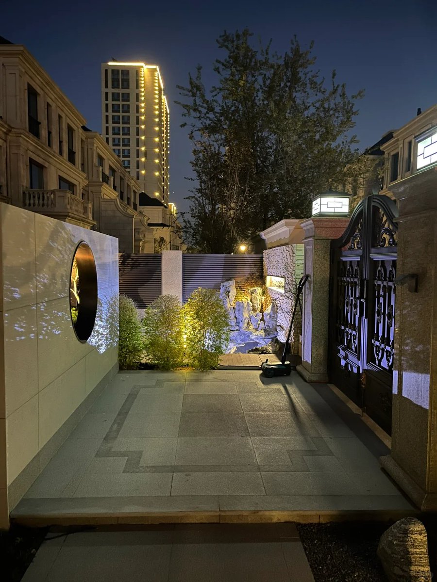 Cc6Lin's tweet image. 半分の生活です
半分ロマンチックです🌹