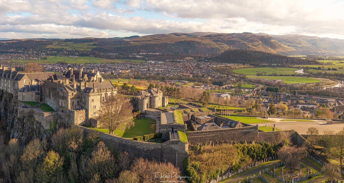 The stunning Stirling Castle, with Stirling Old Bridge, The National Wallace Monument and the Ochil Hills in the distance.

#StirlingCastle #WallaceMonument #StirlingOldBridge #Scotland #Stirling #TheKiltedPhoto