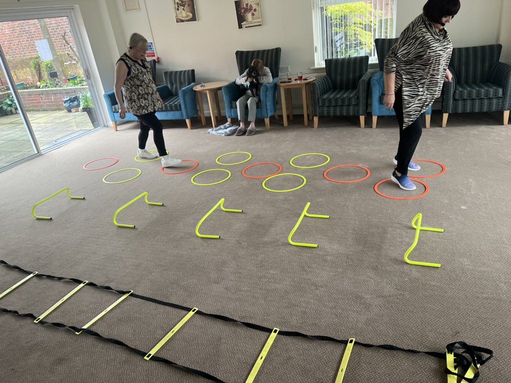 GorillaManFitn1's tweet image. Miriam Court fitness class with the residents this afternoon 💪❤️ #agilityworkout #kettlebellworkout #sparringworkout #fitnessmotivation #communityfitness