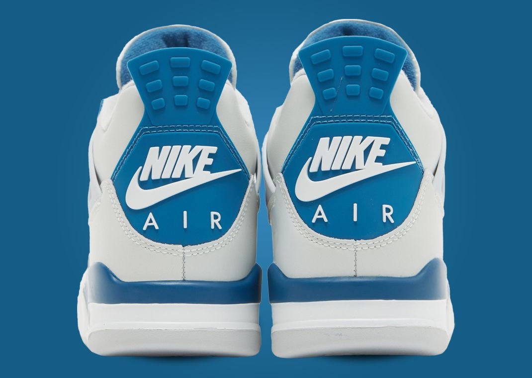 DATE CHANGE: The Air Jordan 4 Retro Military Blue will now release May 25th 🔙 🗓️ May 25th 📝 FV5029-141 (men) 💵 $215 (men)