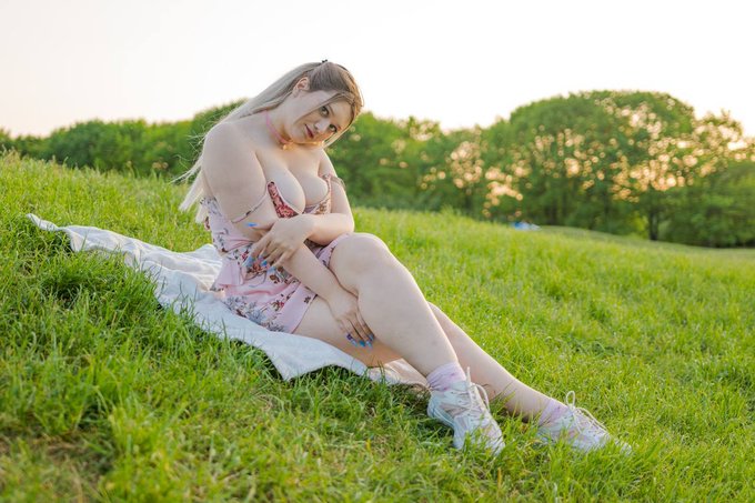 🦸&zwj;♂️Only Fans Hero Presents:  🔥 lili lilis 🔥  👇🏽SUB Now for FREE!👇🏻  https://t.co/MRoy41HUrl  Twitter: