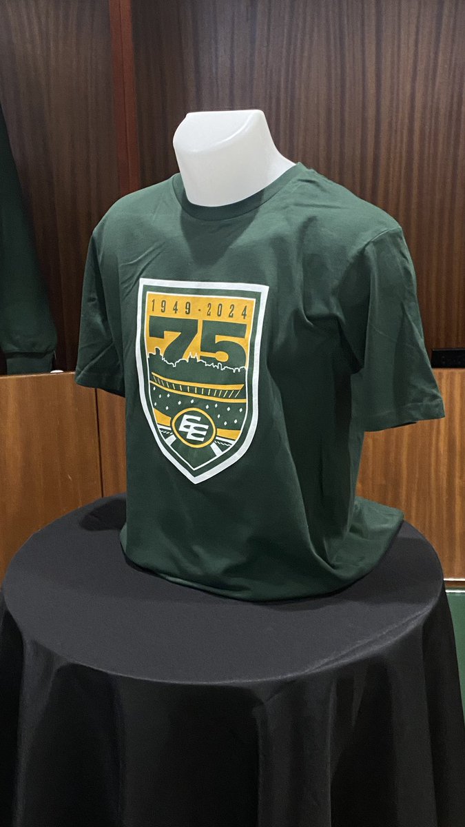 NoahPomeroy's tweet image. Had the opportunity to go and see the Edmonton Elks unveil their sick new 75th anniversary logo this morning! 

Full story coming out on Wednesday afternoon with more details on the @NAITNewsWatch YouTube channel! 
#GoElks #NAIT2ndEdition