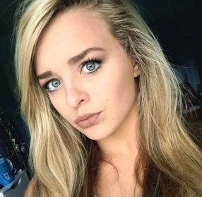 El 21/11/2016 Jill Walker fue a despertar a su hija Emma para q se preparara para el colegio. Al ver q no respondía se acercó a su cuerpo para darse cuenta de q estaba muerta.
Los paramédicos pensaron q era una sobredosis o suicidio, nunca imaginaron q era #otrahistoriacriminal